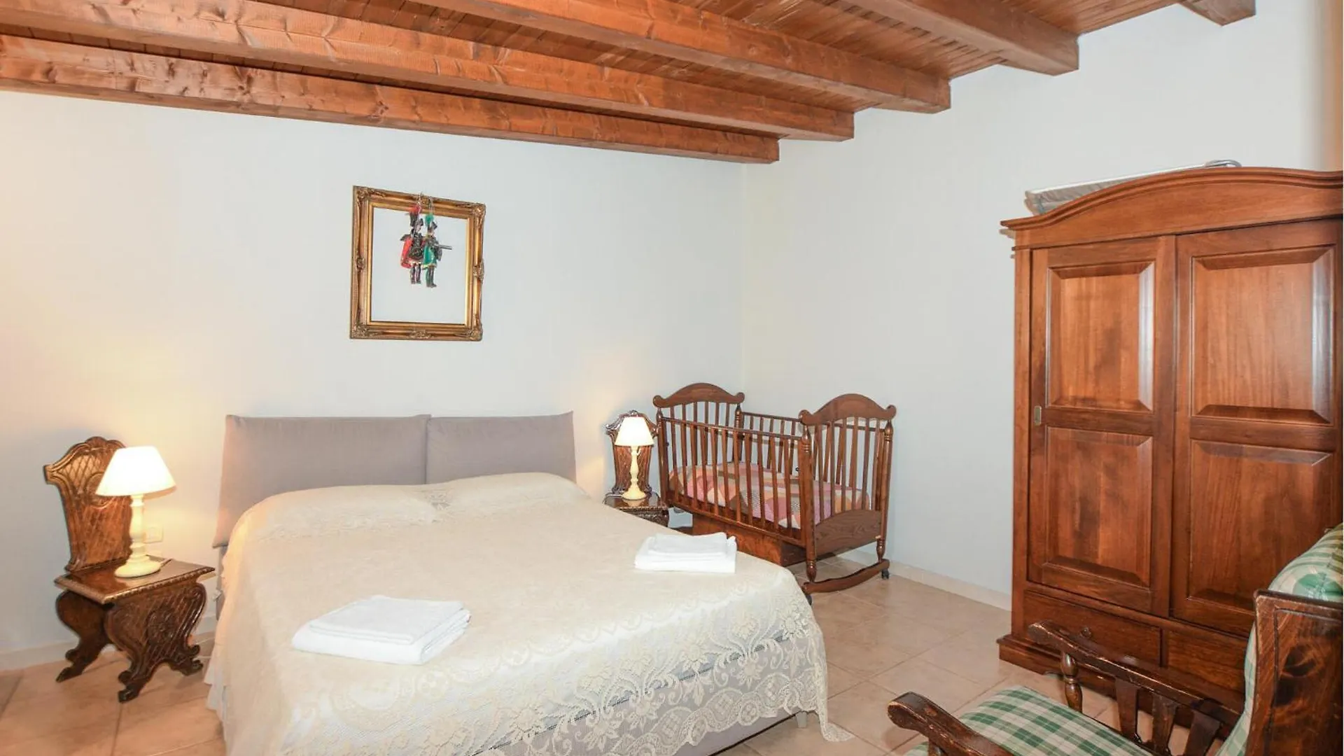 Cozy Home In Siracusa With Kitchen シラクーサ 0*,  イタリア