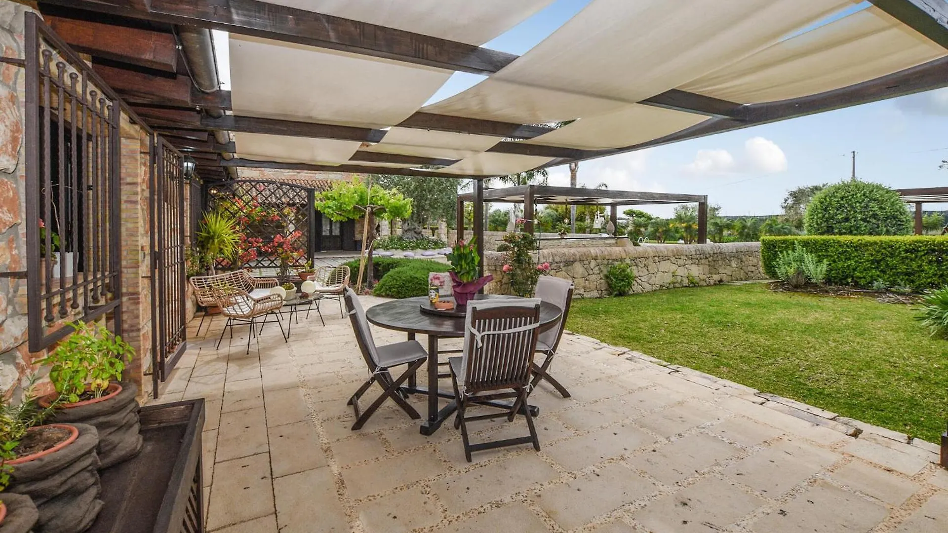Cozy Home In Siracusa With Kitchen シラクーサ イタリア